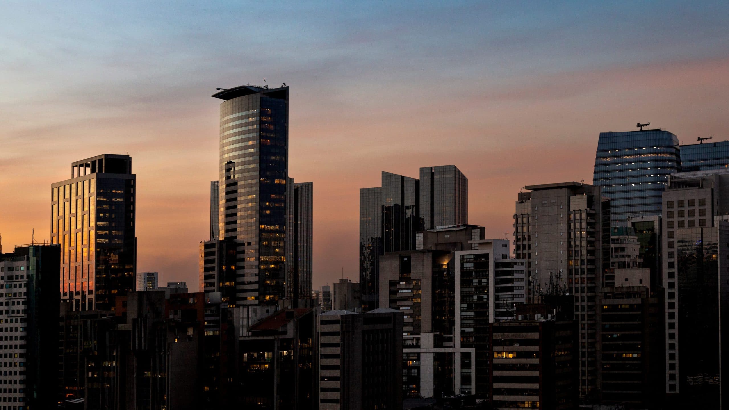 Apartamentos de alto padrão em Vila Olímpia