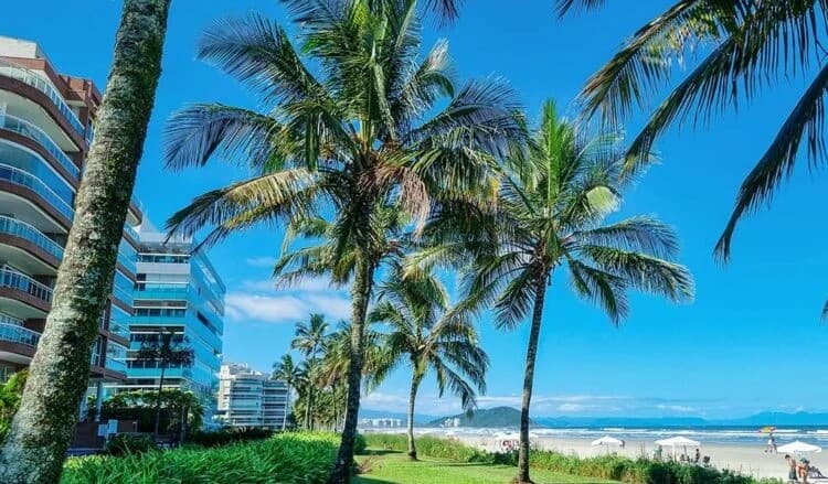 Imóveis de alto padrão em Riviera de São Lourenço